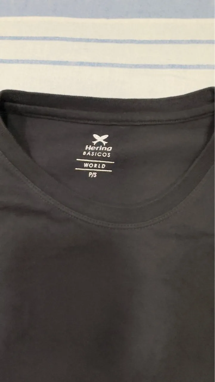 Camiseta Hering Basics manga longa - Preto