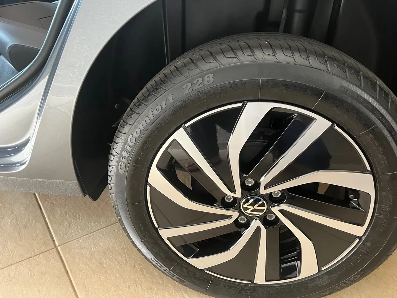 Polo Highline 1.0 Tsi 2025 - km 3.600