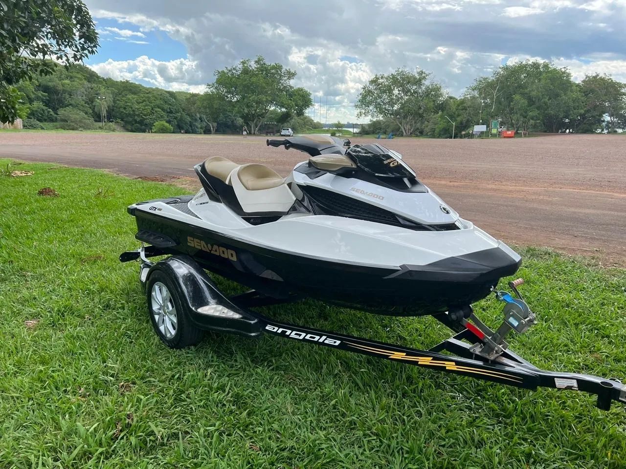 Jet Ski Sea-Doo 215 HP