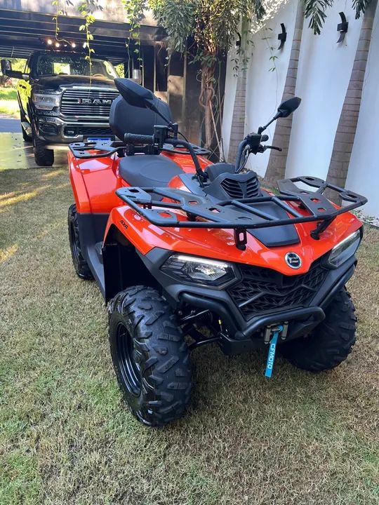 Quadriciclo CFMoto CForce 4x4 - Impecável - Foto 4