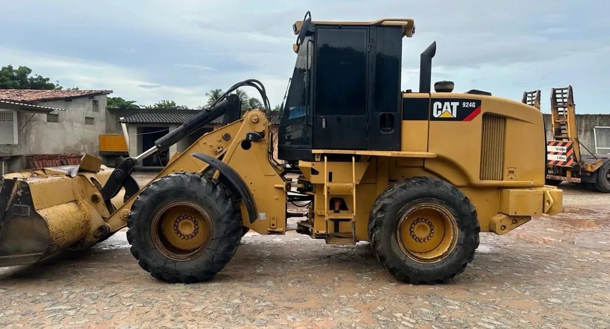 Pá Carregadeira CAT 924G ano 2008 ( Parcelo )