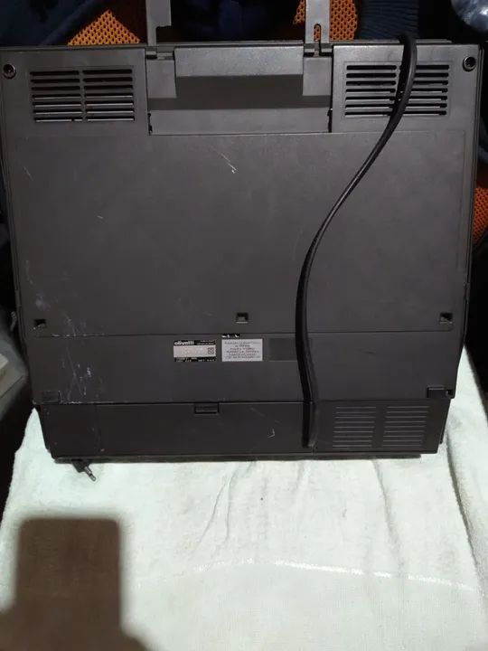 Máquina de escrever Olivetti Praxis 201-IIler descrição  - Foto 3