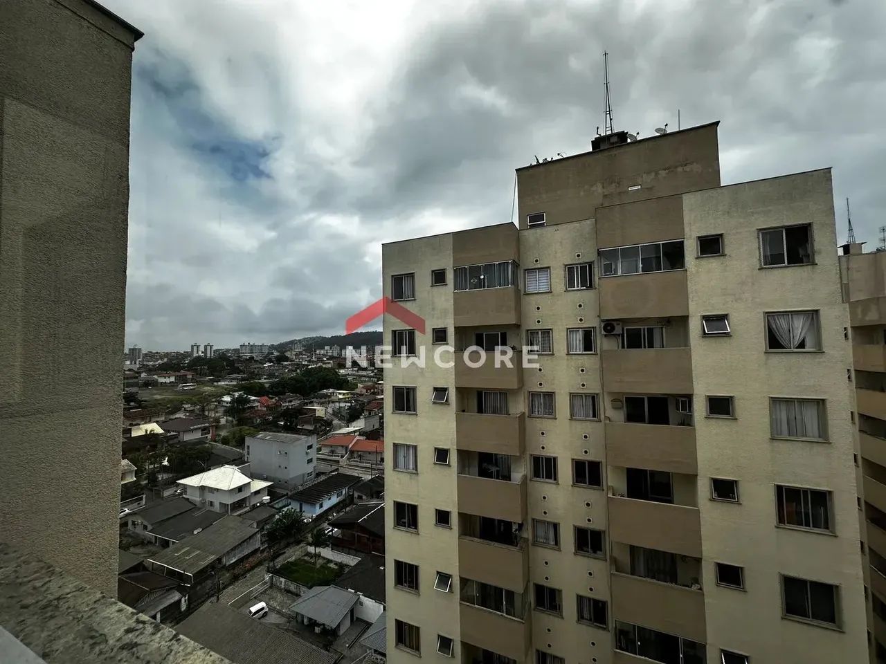 Apartamento em Rua Adão Manoel da Silva - Areias - São José/SC