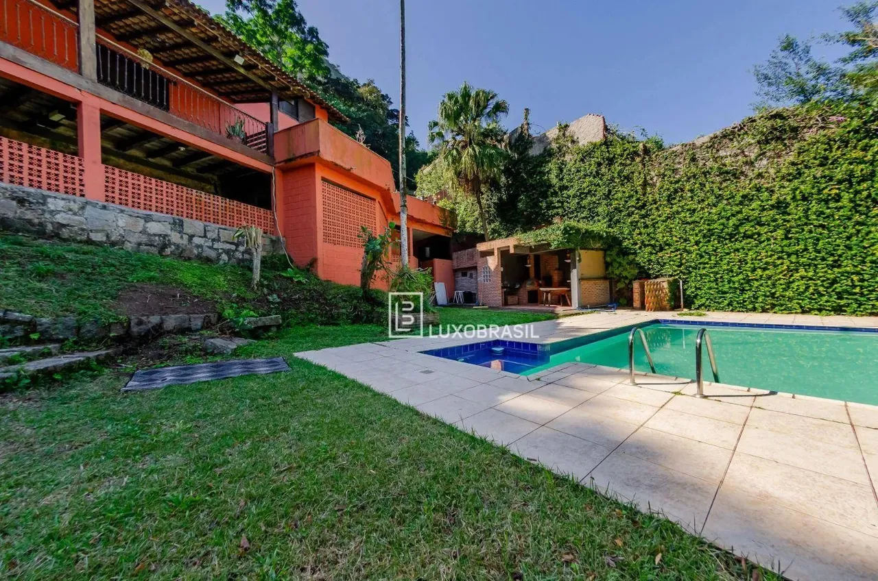 Casa com 05 quartos à venda, 578 m² por R$ 2.750.000 - Barra da Tijuca - Rio de Janeiro/RJ
