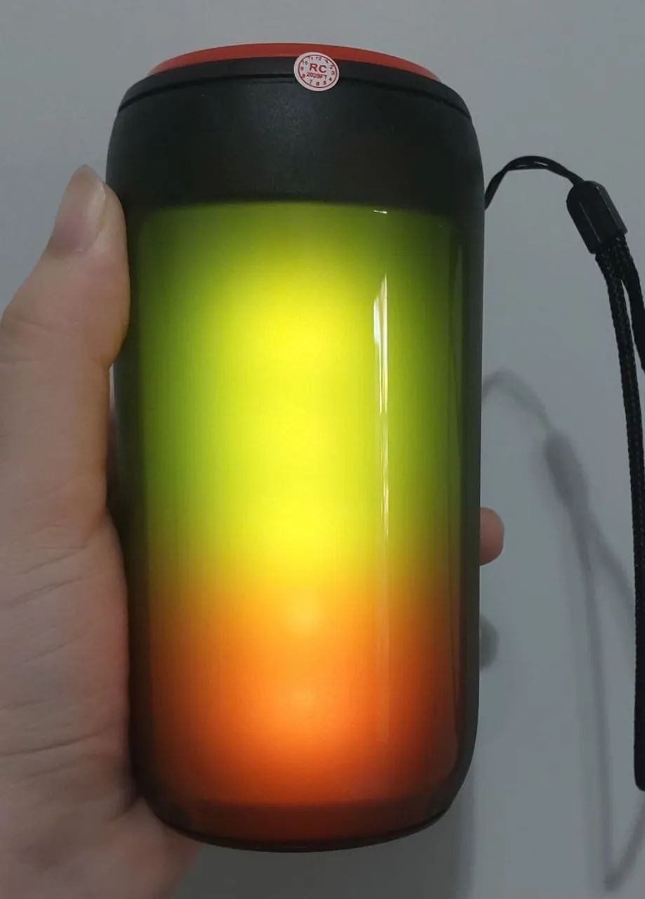 Caixinha de Som Com Led / MUITO ALTA!!! - Foto 4
