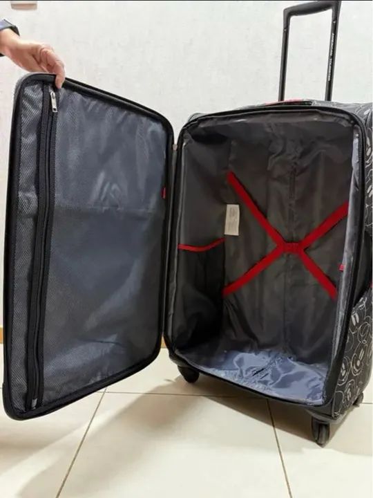 Mala American Tourister estampa Mickey | Tamanho G | Roda 360° - Foto 5