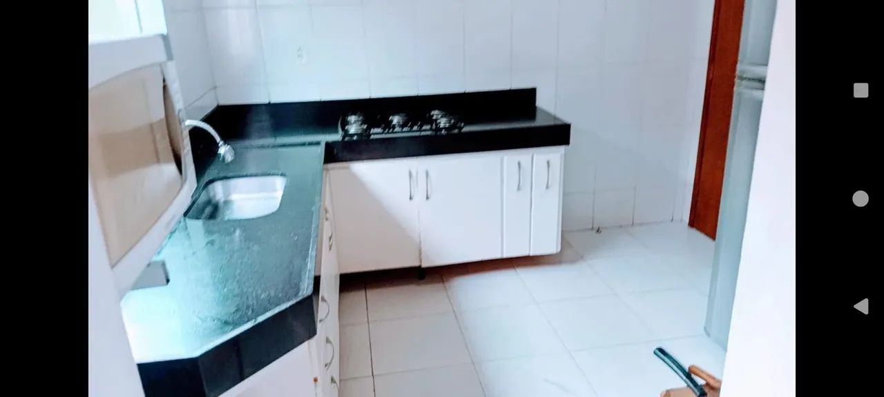 Casa dois quartos em lote 