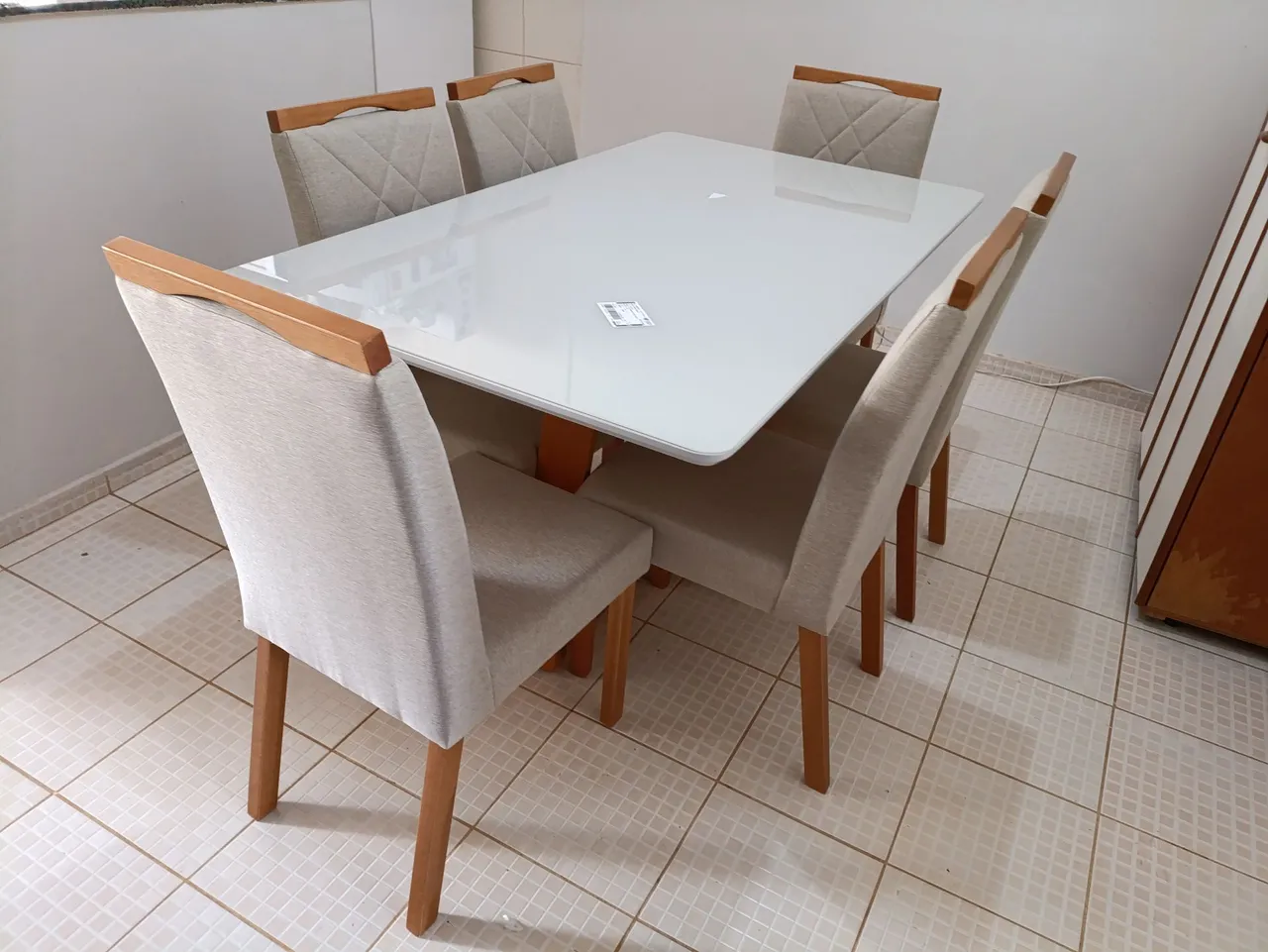 Mesa de Jantar 6 cadeiras - Madeira Maciça Luiza