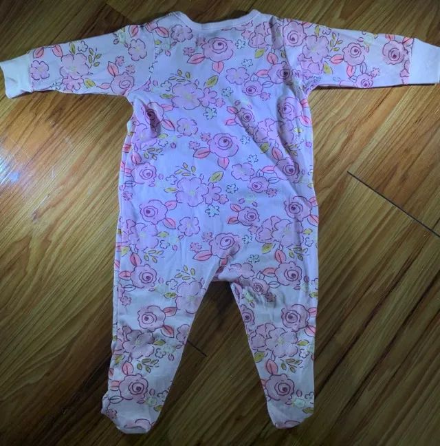 macacão gerber tamanho 3/6 meses importados (novos) - Foto 5