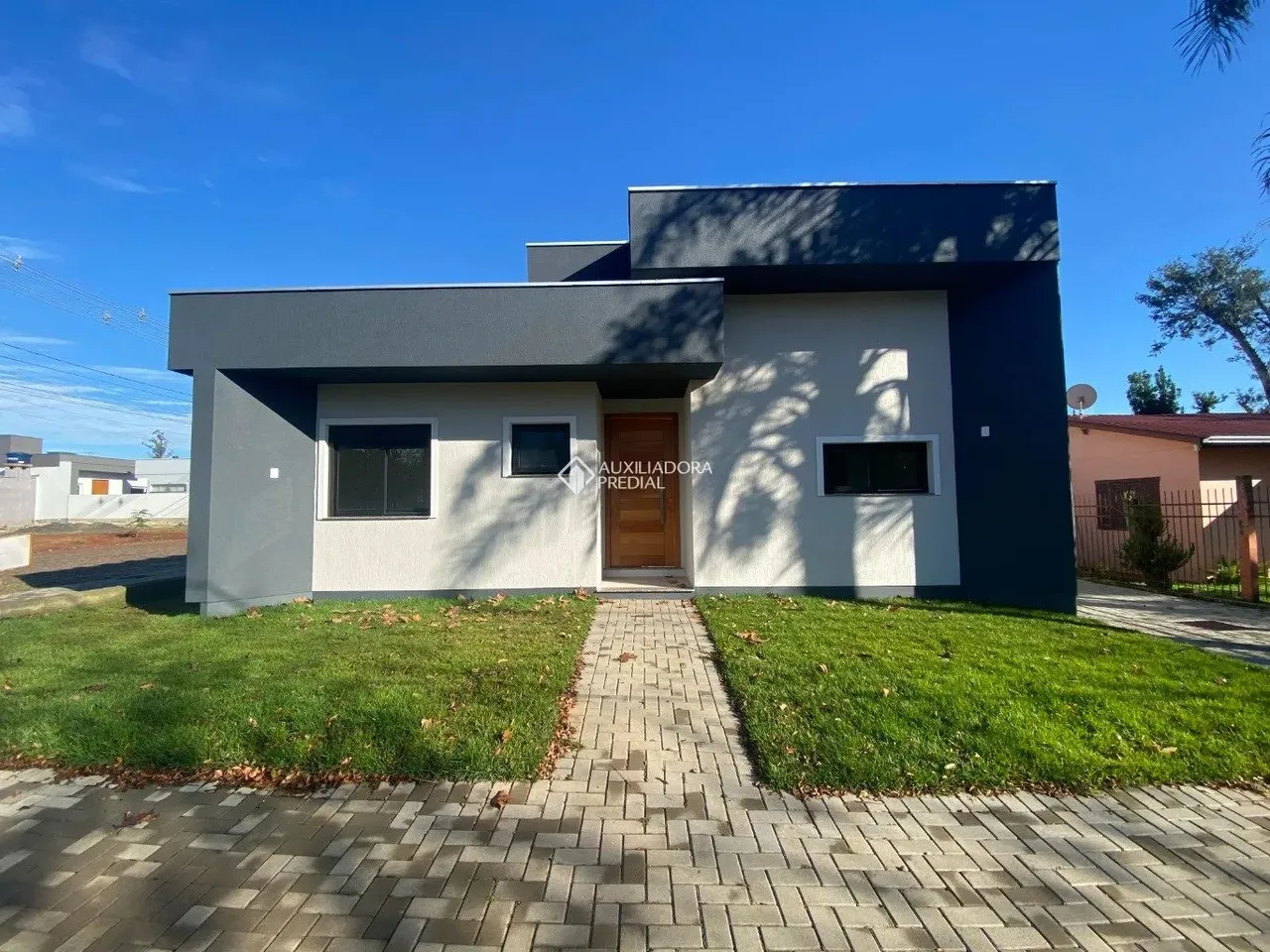 Financiamento direto com a construtora, 200 mil de entrada e restante em 100x.