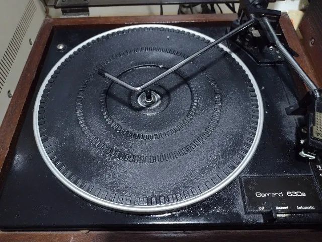 Toca-discos Garrard - Grandiente Modelo 830s - Vintage