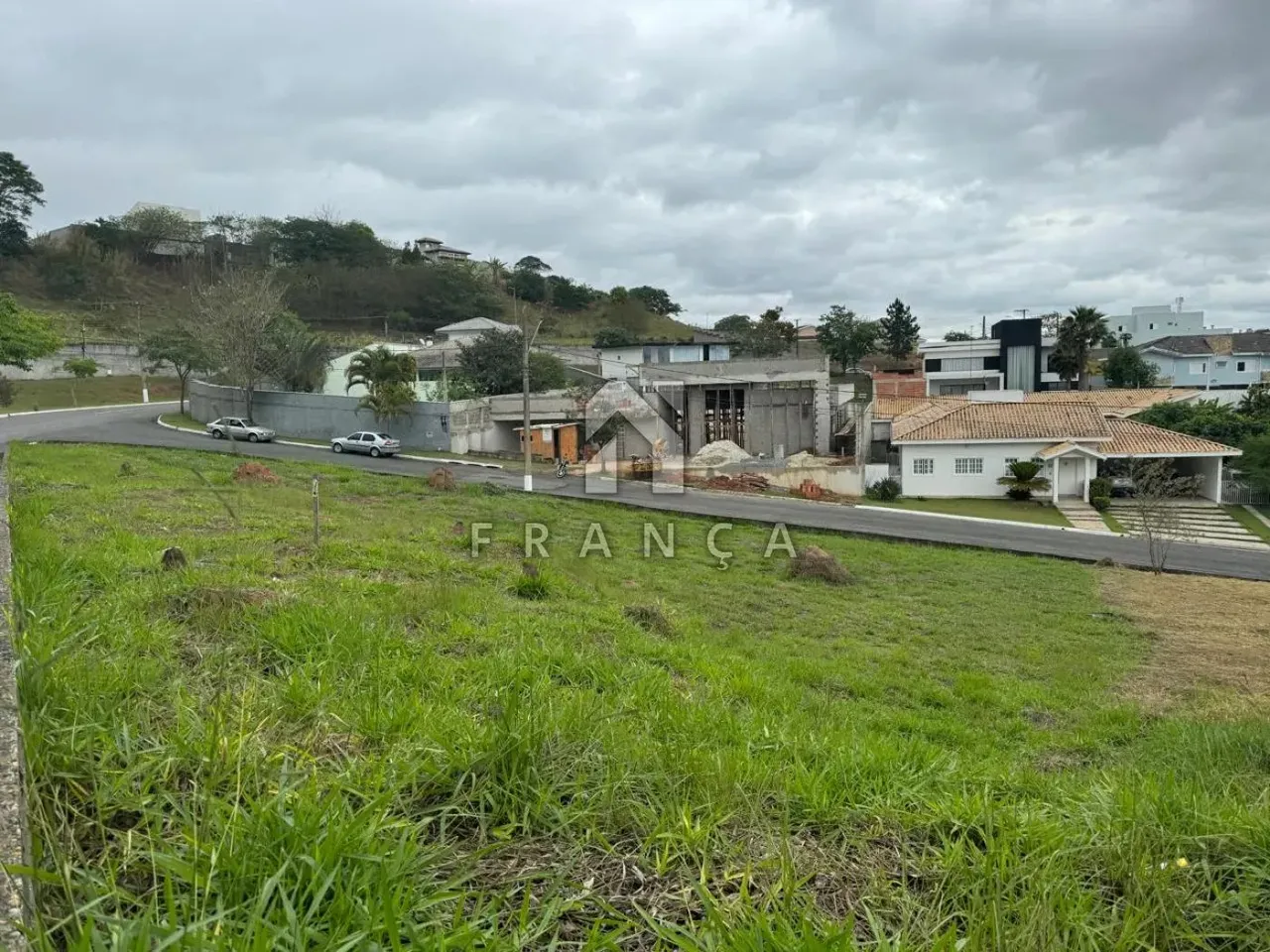 Terreno Condomínio em Jacareí