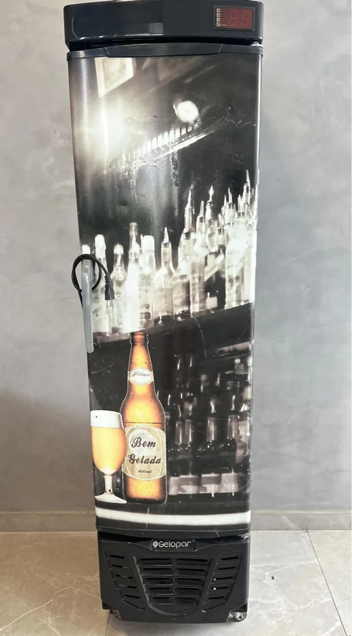 Cervejeira Gelopar Grba-230B - Porta Adesivada
