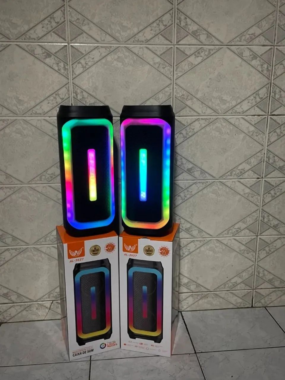 Caixa de Som Bluetooth 50W com Led RGB - Foto 3