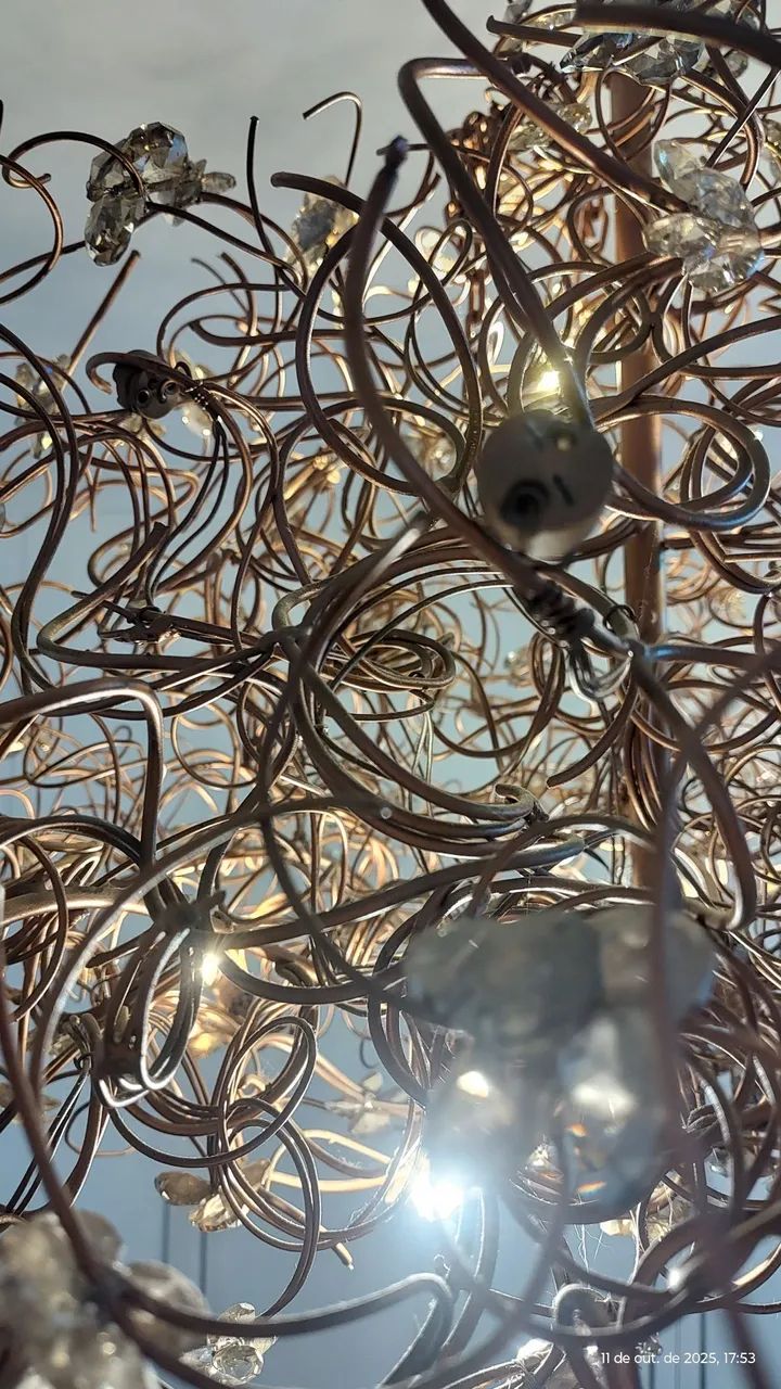 Lustre luxuoso e contemporaneo - Foto 2