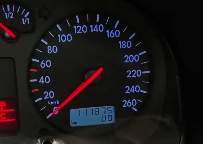 Volkswagen Golf GTI 1.8 MI 180/193cv Turbo 4P Mec. 2001 - Foto 3