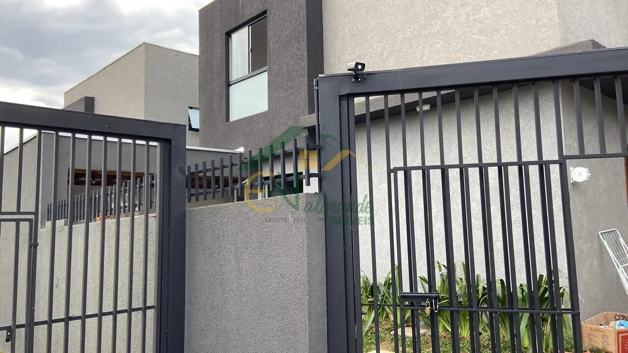 Sobrado Padrão em Condomínio no Boa Vista