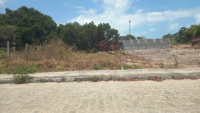 Terreno Esquina no Portal do Sol com 384m2 e uma ótima localização. (Oportunidade)