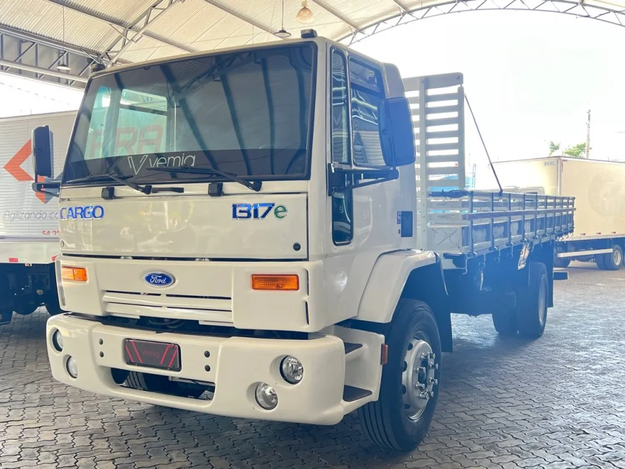 Caminhão Toco Ford Cargo 1317 Carroceria Madeira Ñ 13.180 13-180 13180