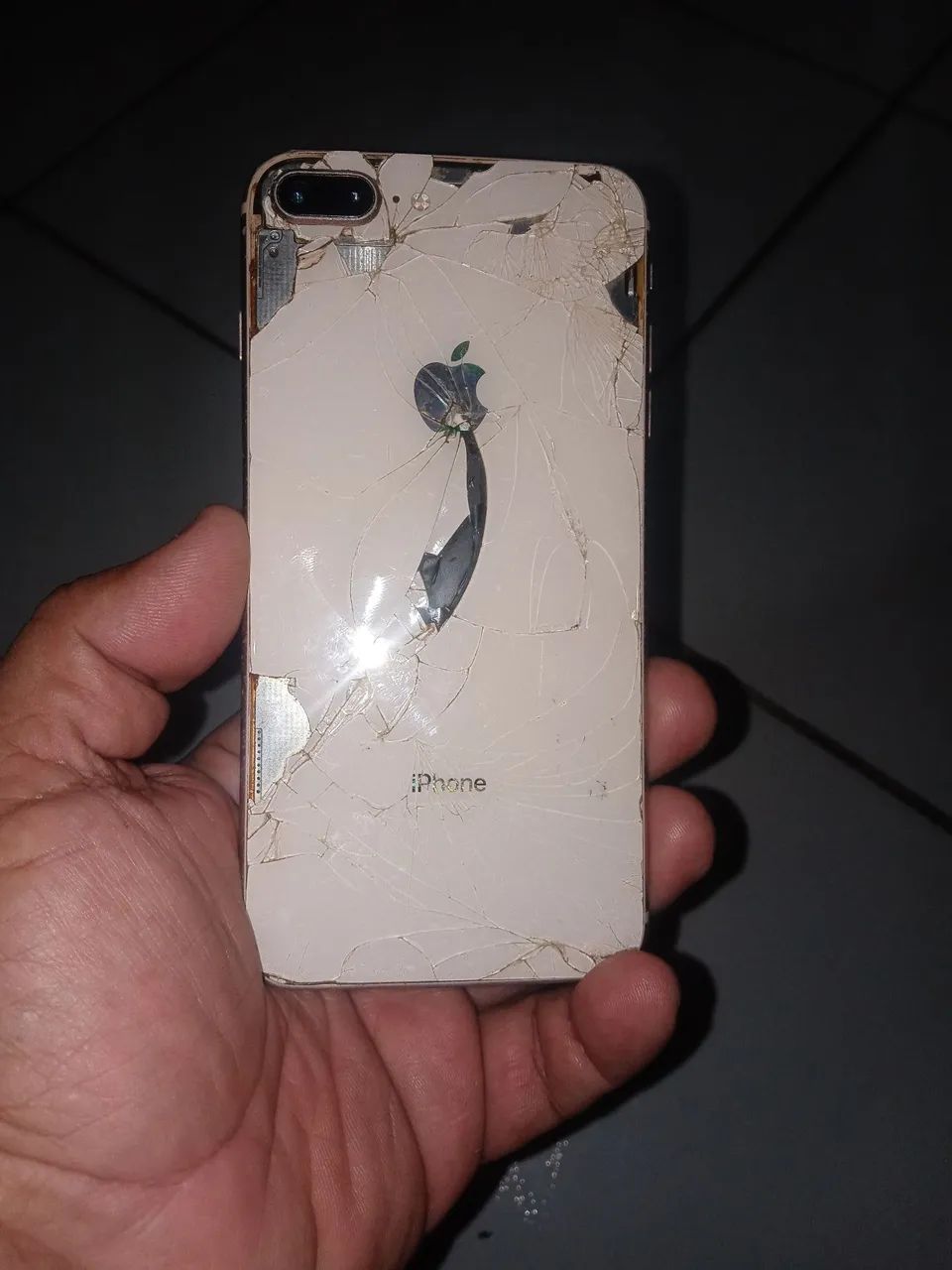 Iphone 8 plus 64 gigas para retirada de peças