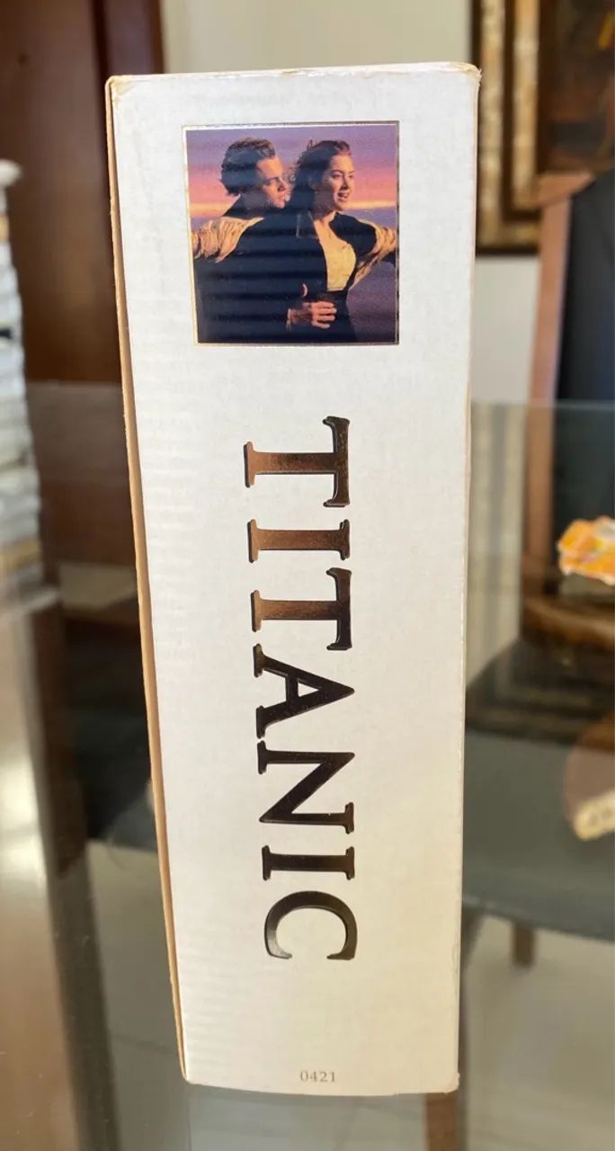 Titanic - 2 Fitas VHS- parte 1 e parte 2- vencedor de 2 oscars - Foto 4