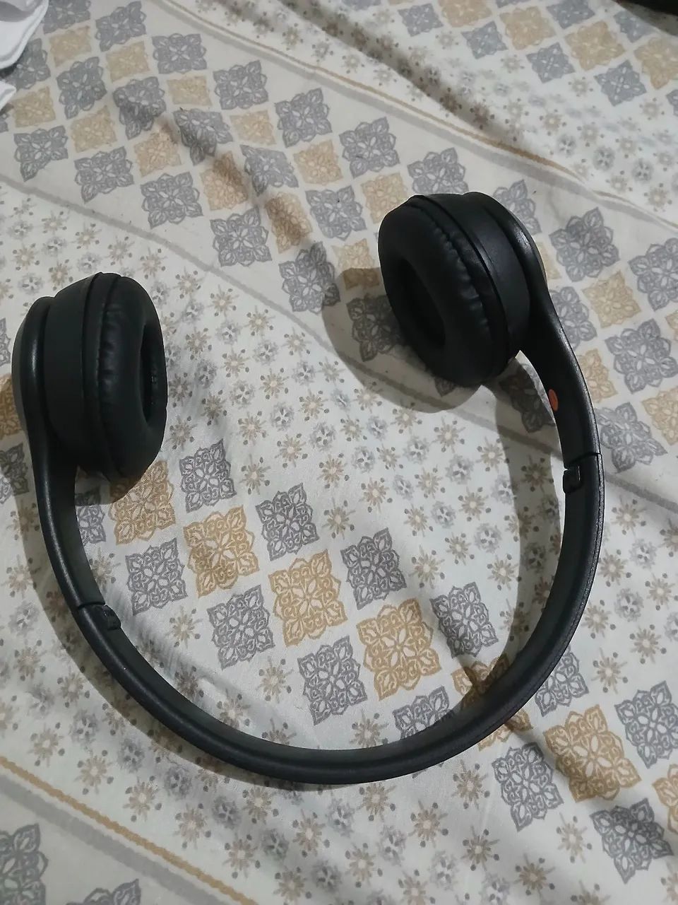 Fone de ouvido bom estado64318193595265122