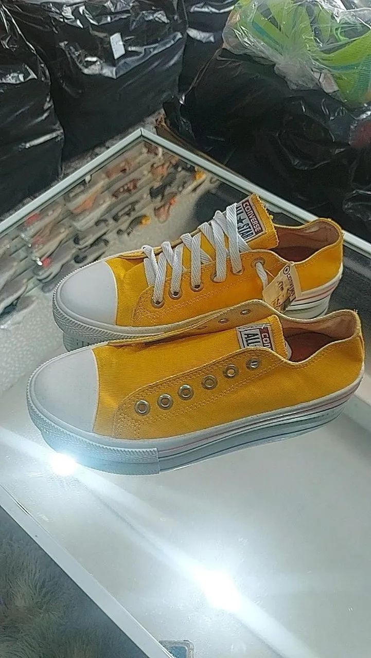 Tênis Converse Amarelo - Foto 2