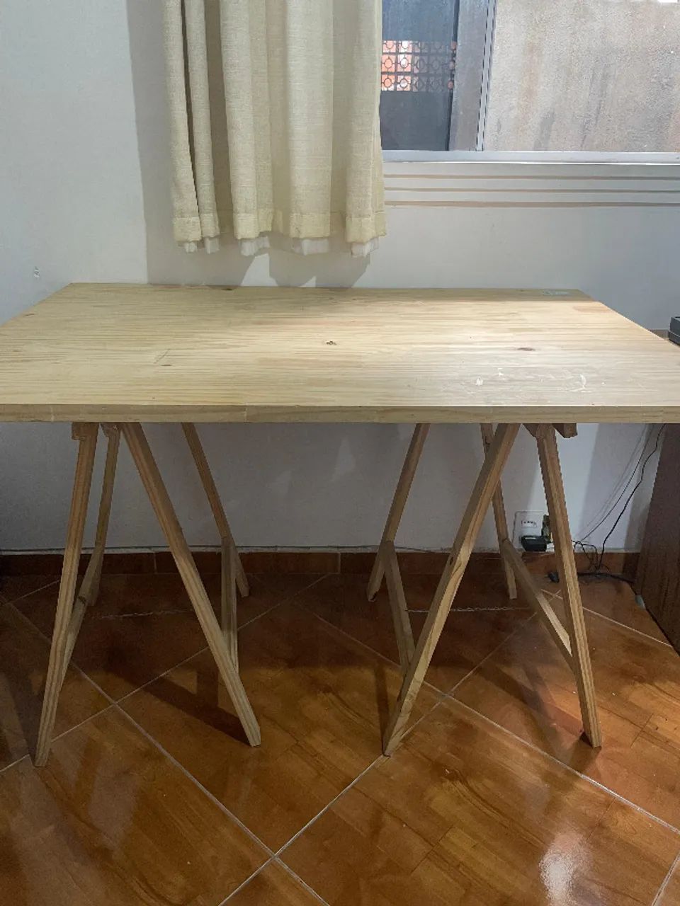 Mesa cavalete