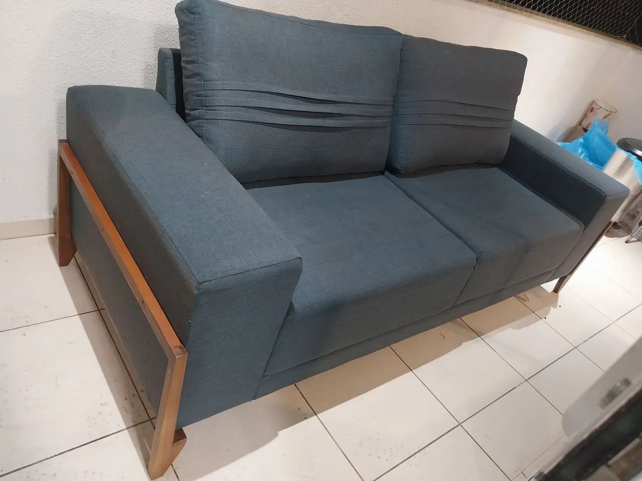 Sofá 2 lugares