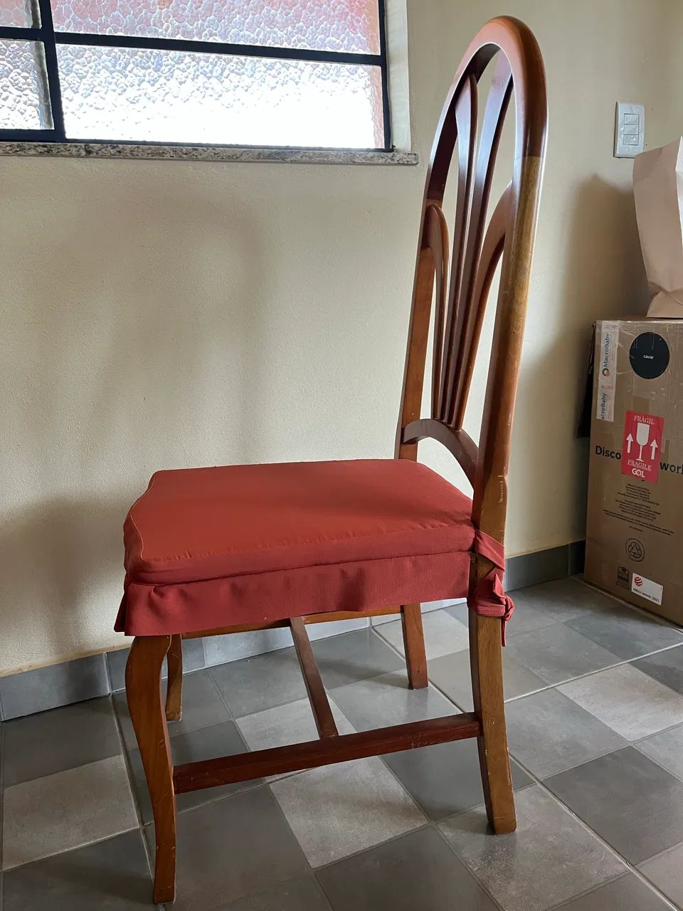 Excelentes cadeiras de mogno maciço  - Foto 3