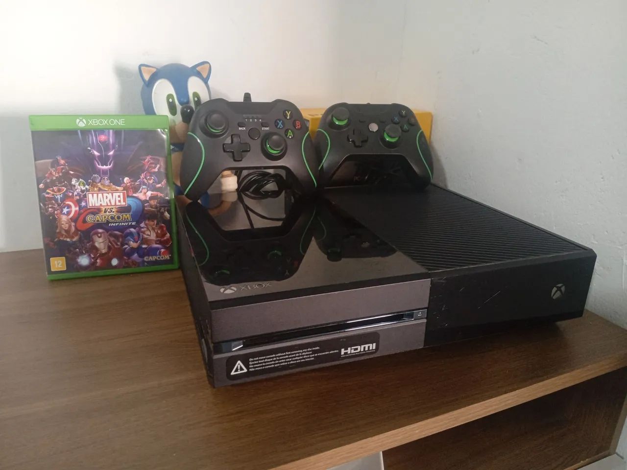 Xbox one fat +2 controles 
