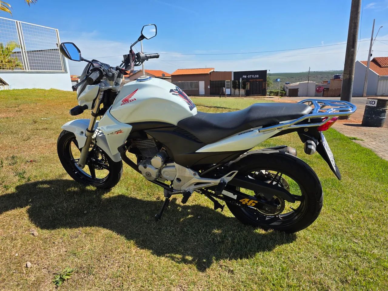 CB300R - Foto 2