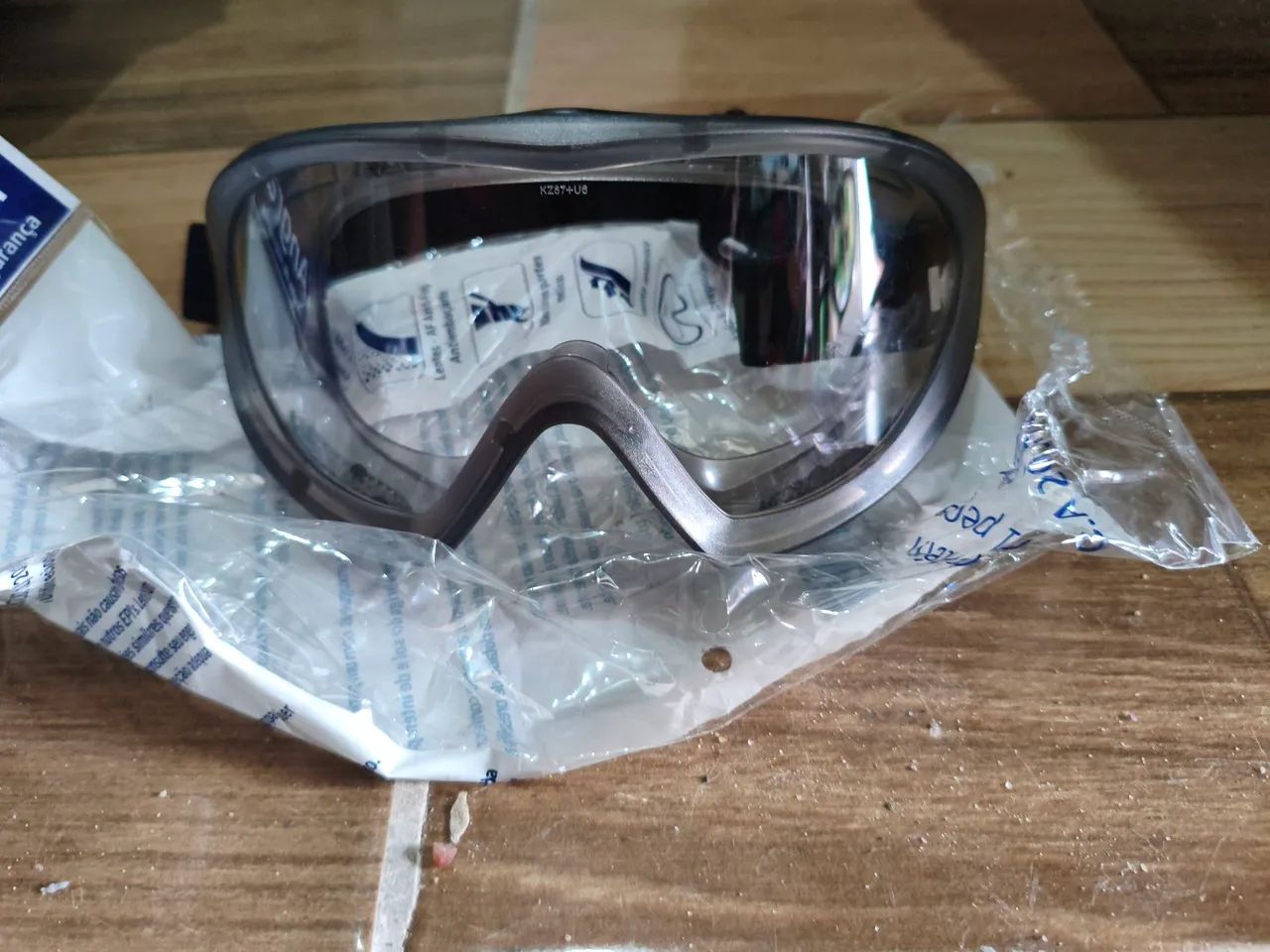 Óculos ampla visão 