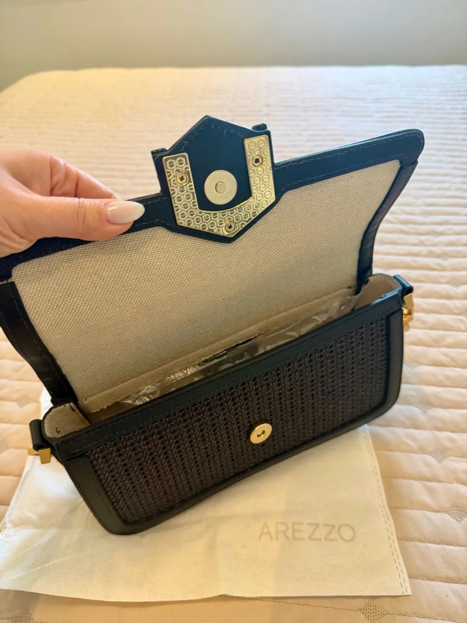 Bolsa Arezzo em couro  - Foto 3