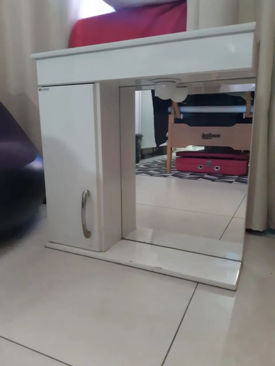 Armário de banheiro