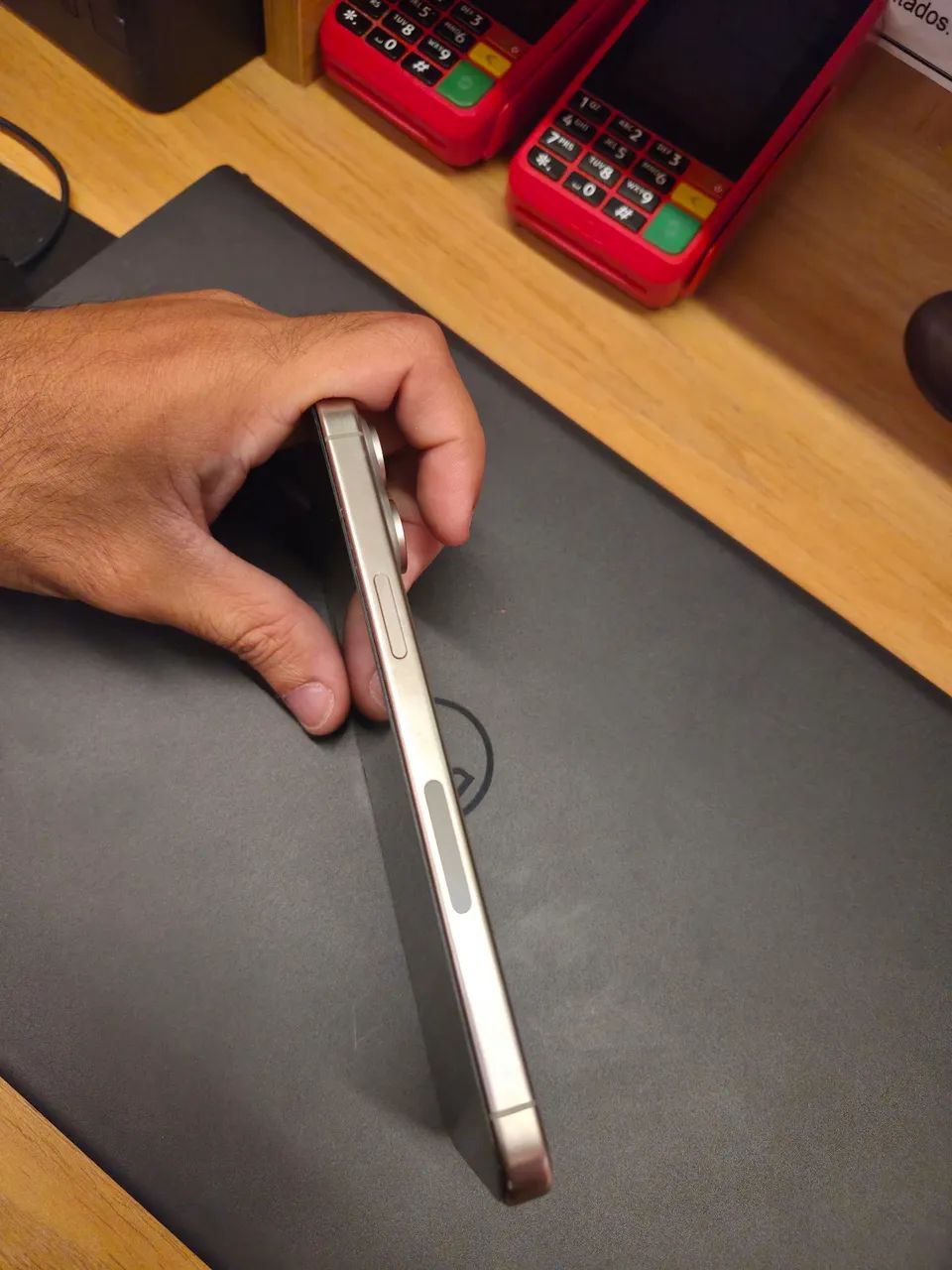iPhone 15 Pro Max com 256 GB - Foto 3