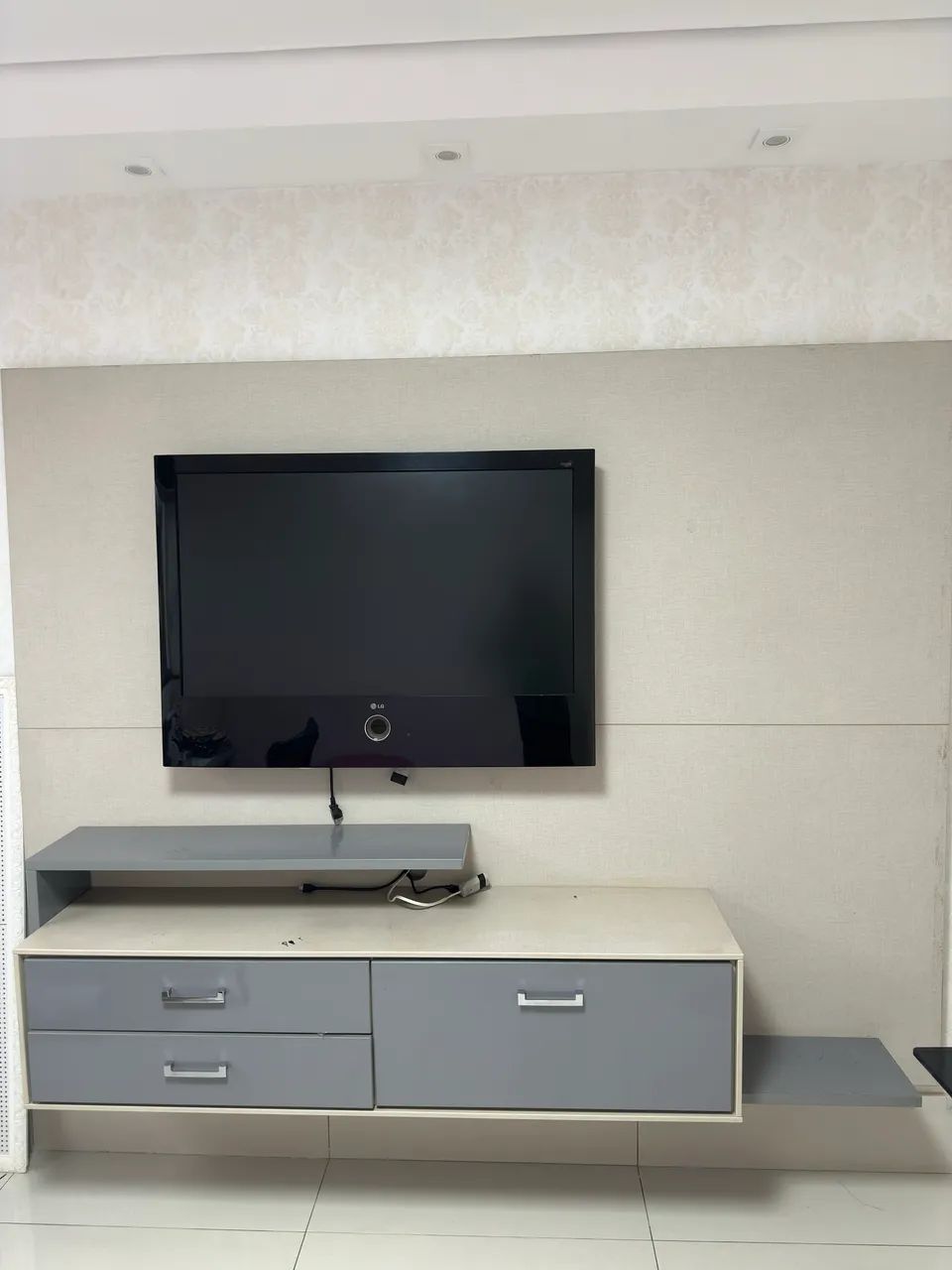 Painel para tv com gavetas e gabinete com muita qualidade 