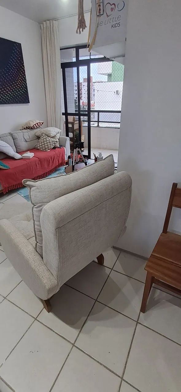 Poltrona de amamentação com balanço e puf - Foto 4