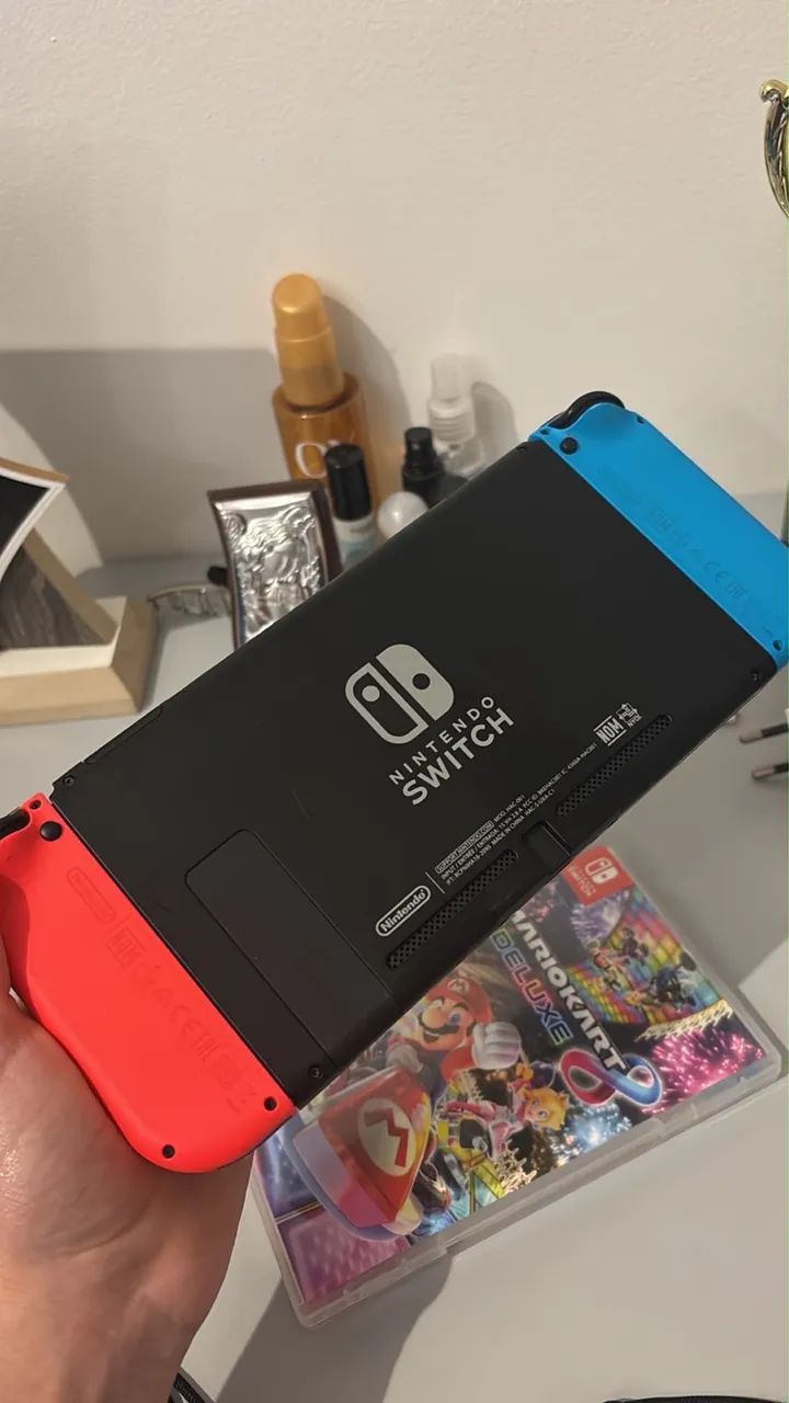? Nintendo Switch + + Dock + Acessórios - Excelente estado! - Foto 4