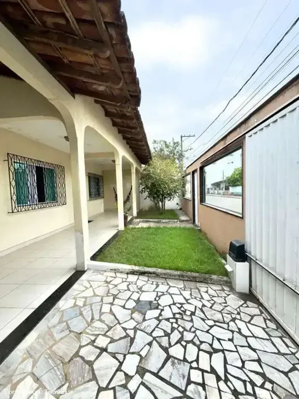 Casa - 3 quartos 2 banheiros - Foto 3