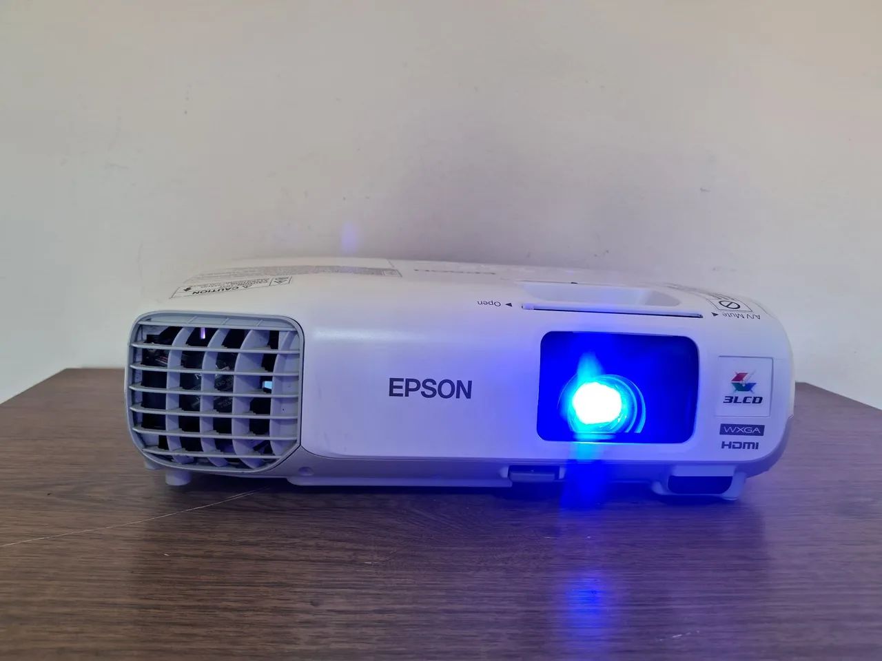 Projetor  Epson  99W  (wxga)