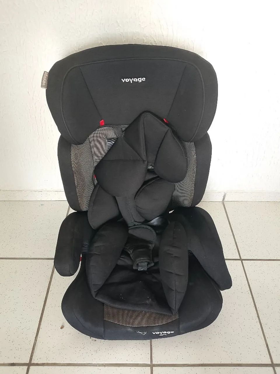 cadeirinha  de bebê  pra carro em perfeito estado.