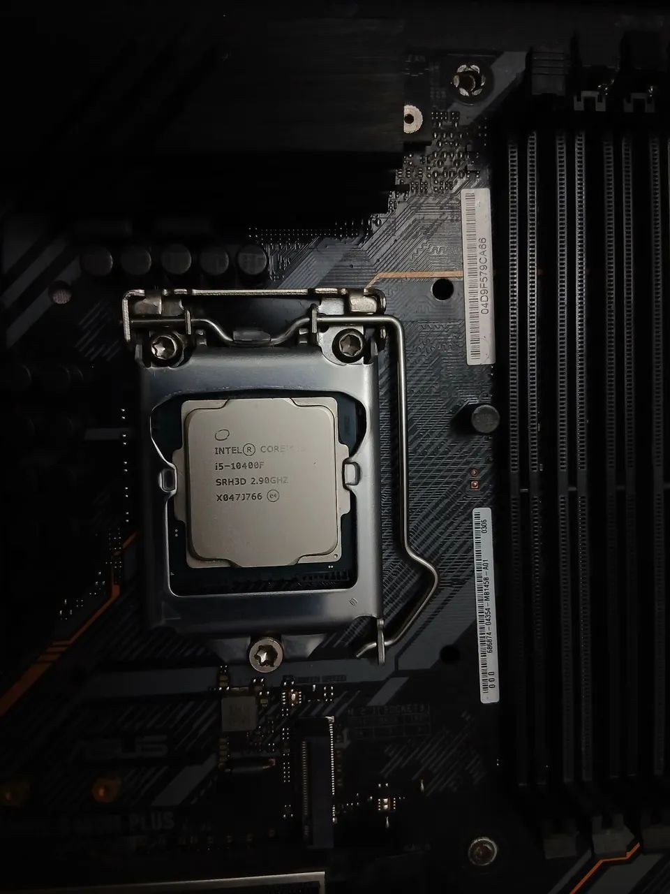 Vendo Processador Intel Core i5-10400F - Foto 2