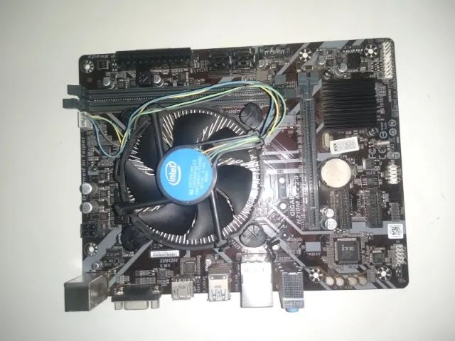 Placa Mãe Gigabyte + Processador Intel I3 9° Geração