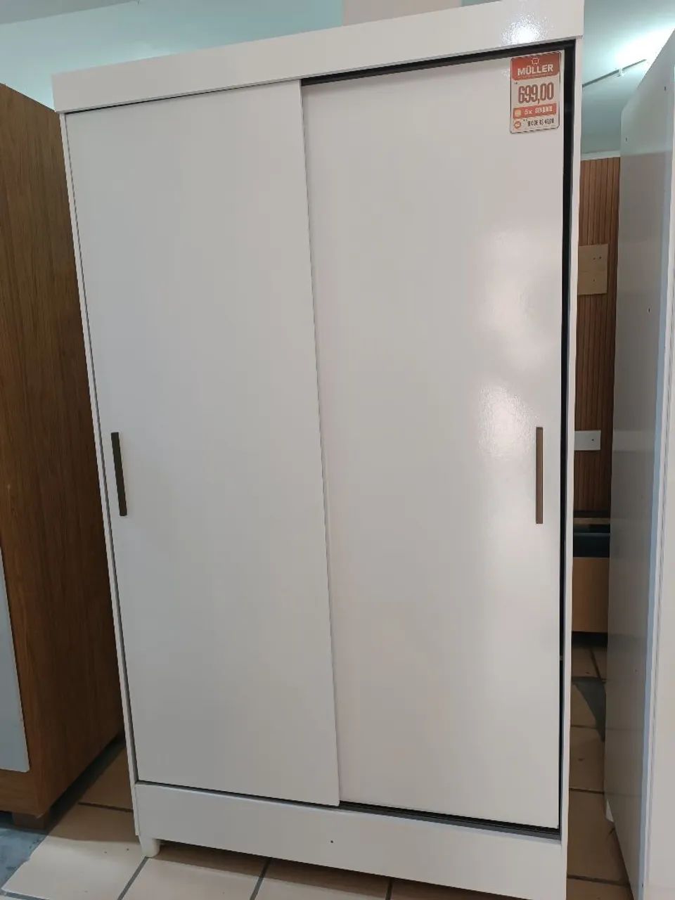 Roupeiro com Portas de Corre
