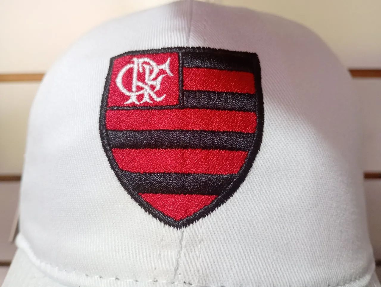 Boné branco do Mengão  - Foto 2