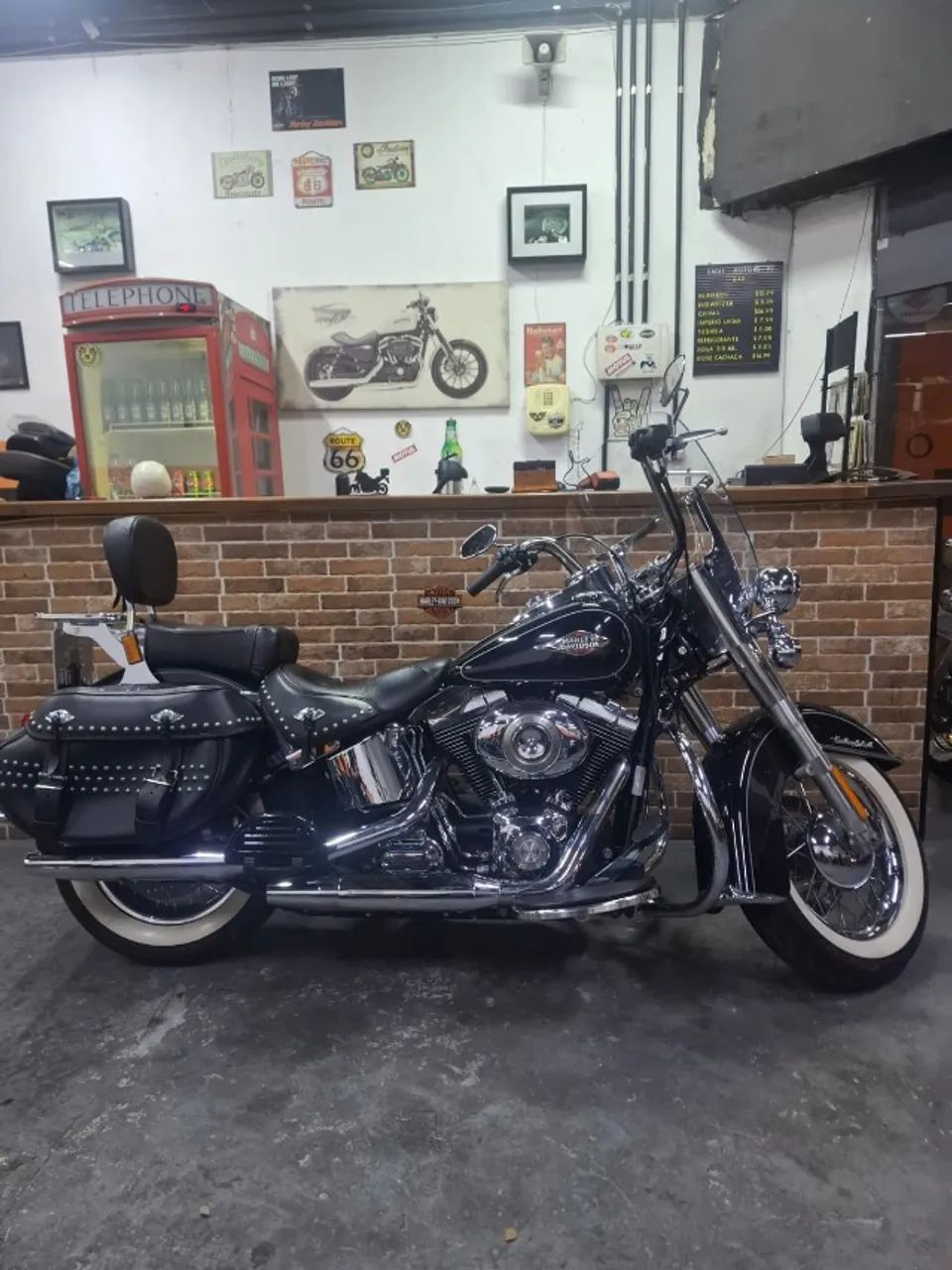 HARLEY-DAVIDSON HERITAGE 2015