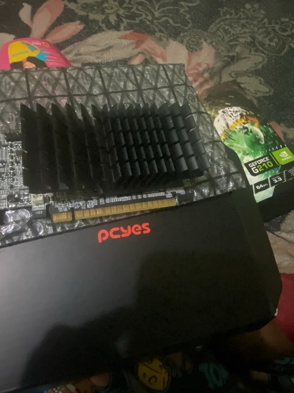 Placa de vídeo GT 210 Pcyes + Adaptador - Foto 3