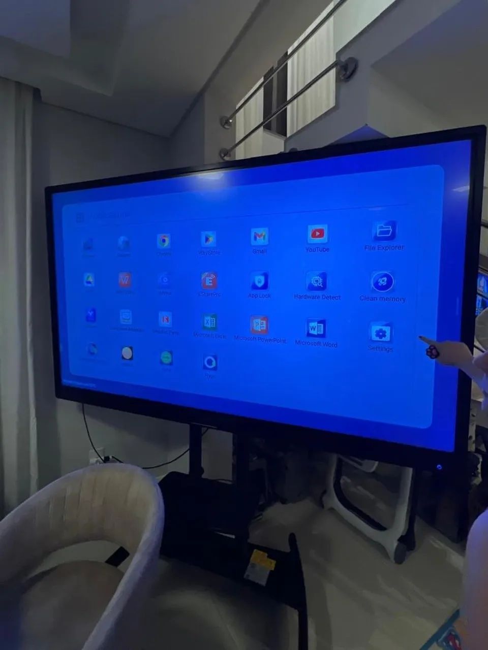 Monitor touch 86 polegadas (sala de aula) - Foto 2