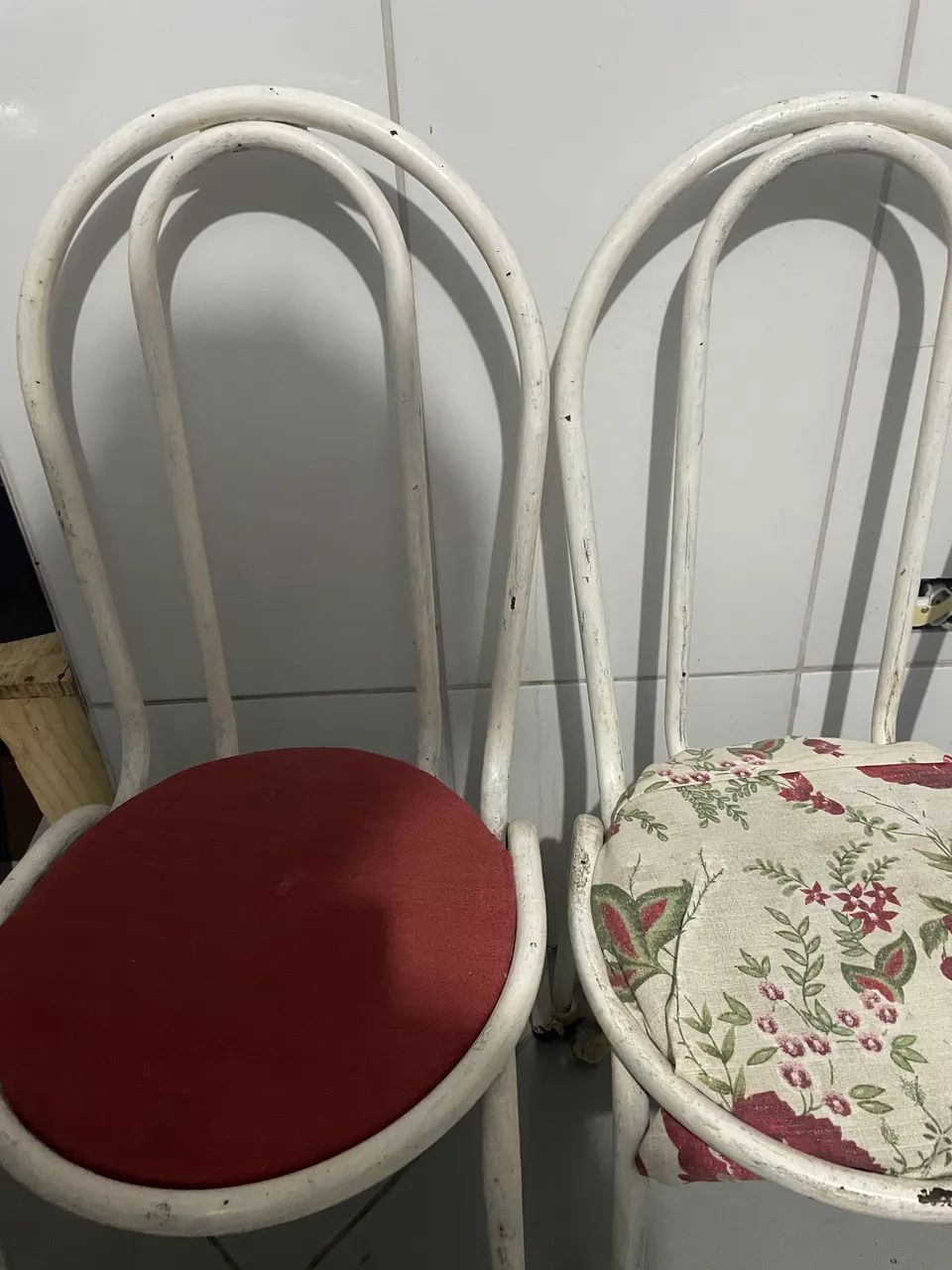 Par de Cadeiras de Metal - Ideal para Reforma